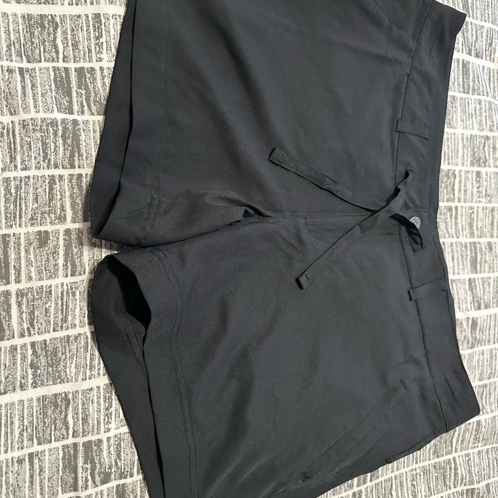 Magellan Outdoors Black High Waist Shorts